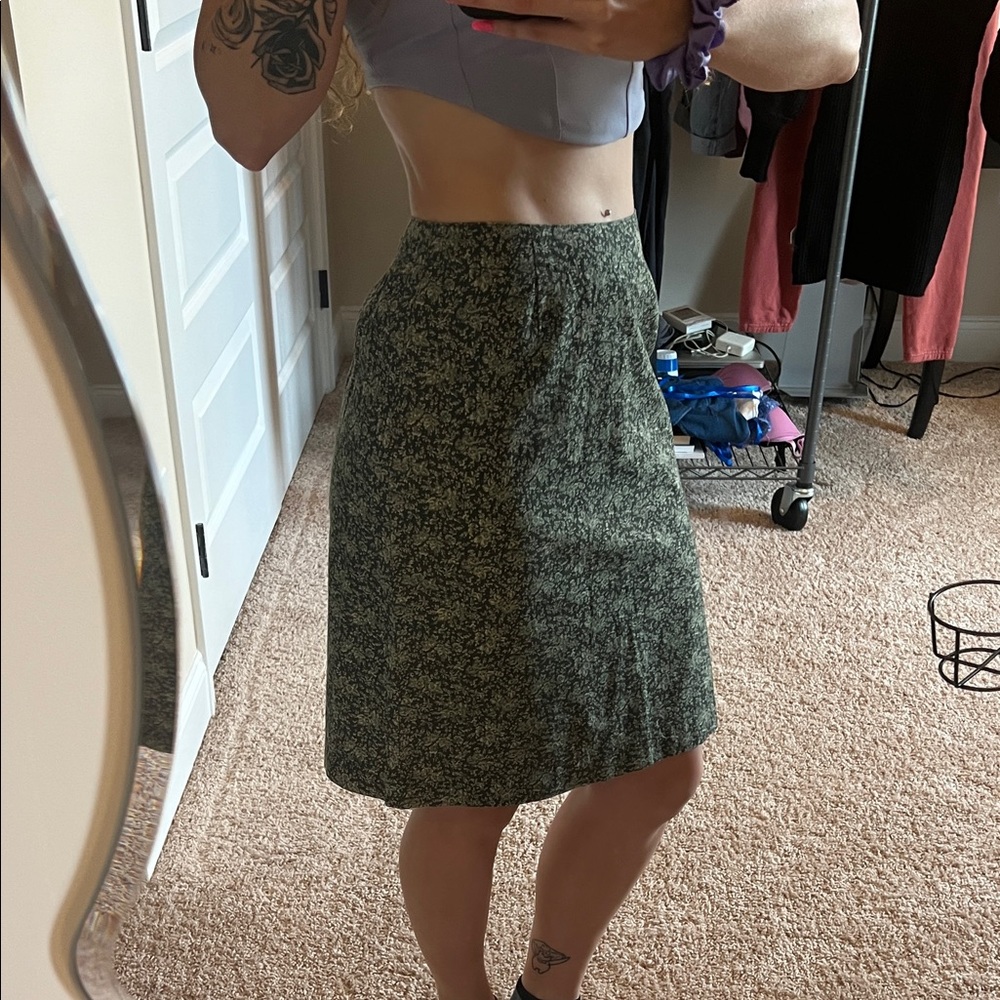 GAP A-Line Skirt in Dark Green Floral